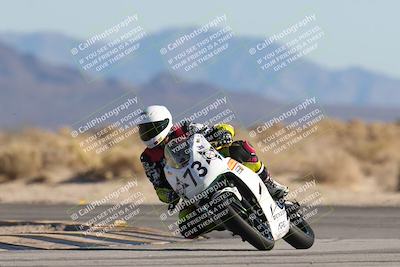 media/Dec-07-2025-CVMA (Sun) [[3e7d2de5dc]]/Race 9-Formula UL Shootout/